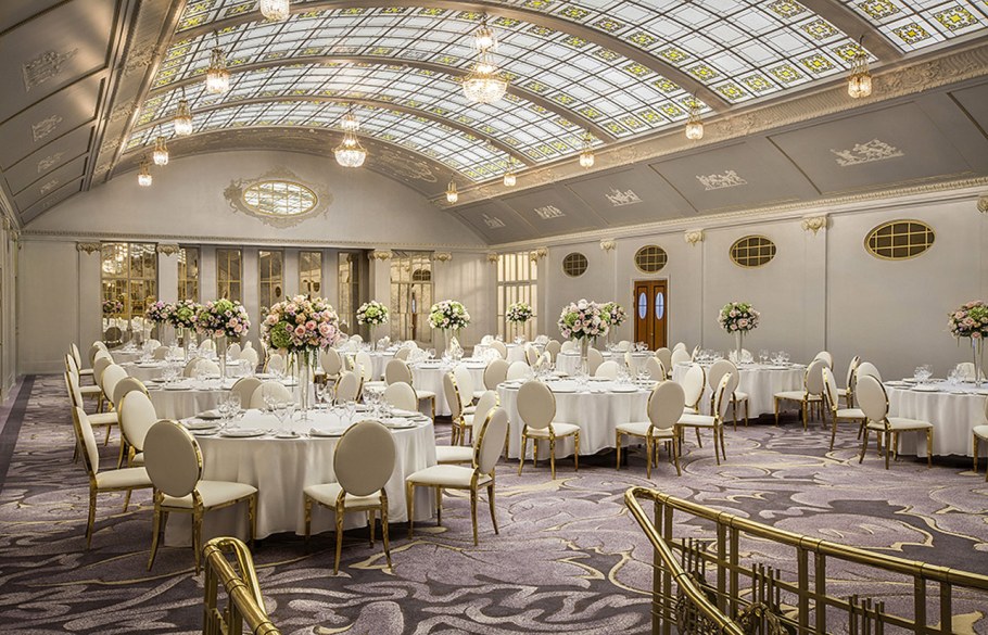 Гранд отель Европа бальный зал крыша
