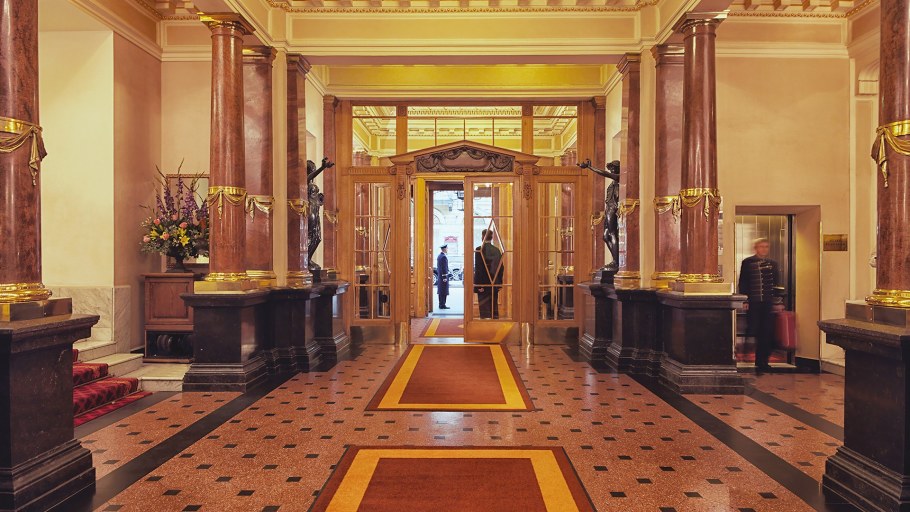 Гранд отель Европа Санкт-Петербург