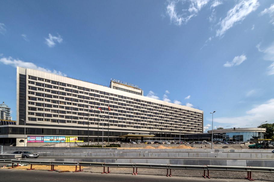 Отель Санкт-Петербург 4