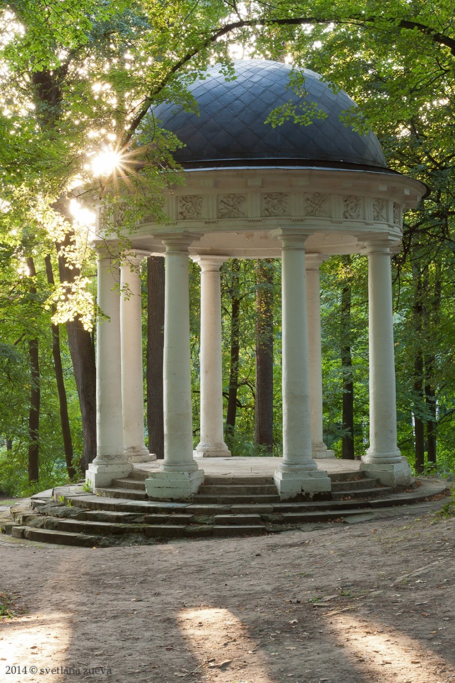 Усадьба Суханово беседка