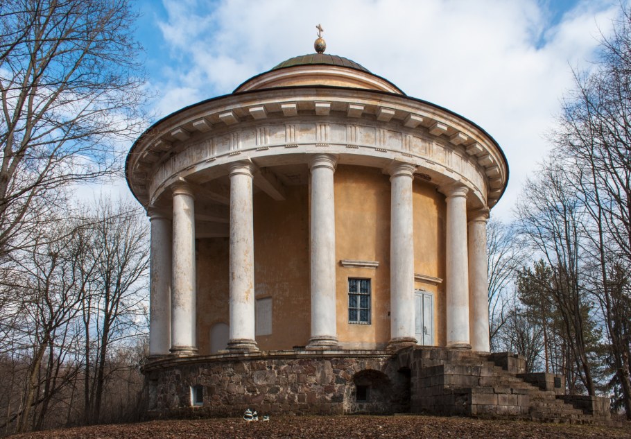 Храм Ротонда Никольское
