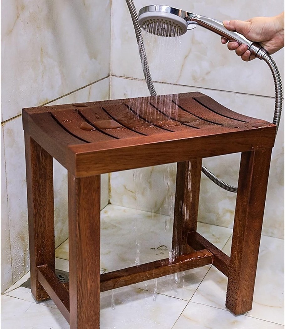 Табуретка для ванной деревянная