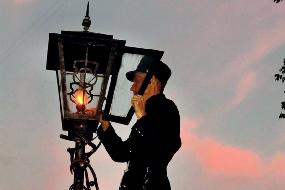 Средневековый фонарь