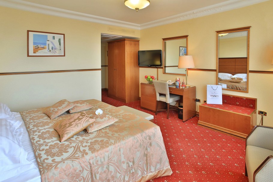 Отель Голден ринг