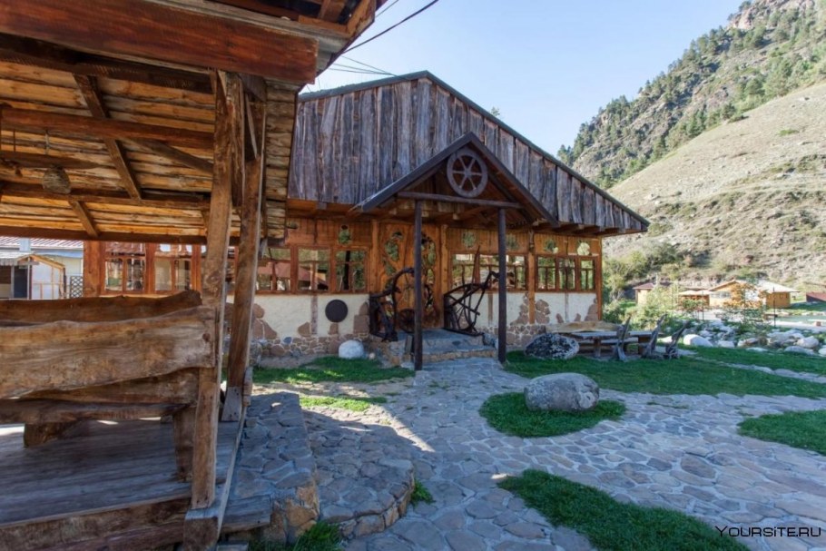 Етти Хаус Теберда