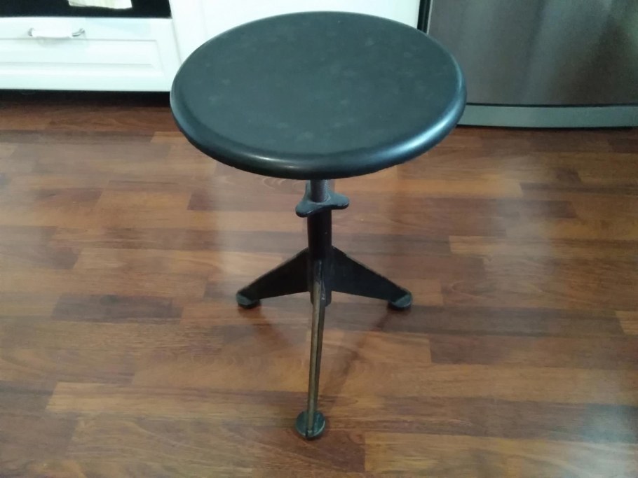 Табурет винтовой СССР