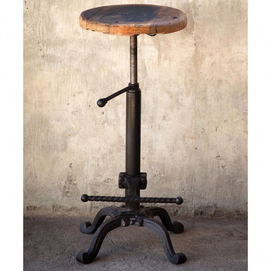 Советский винтовой табурет