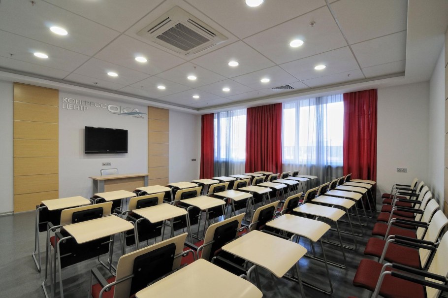 Актовый зал на 100 мест