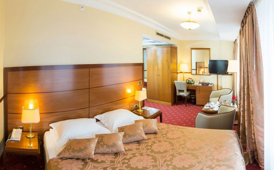 Золотое кольцо отель Москва Смоленская