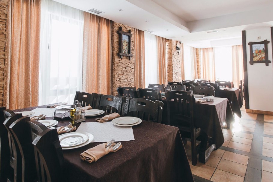 Етихаус Yetihouse