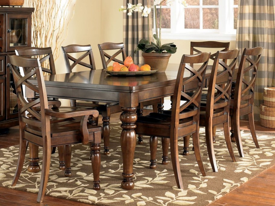 Большие столы для гостиной