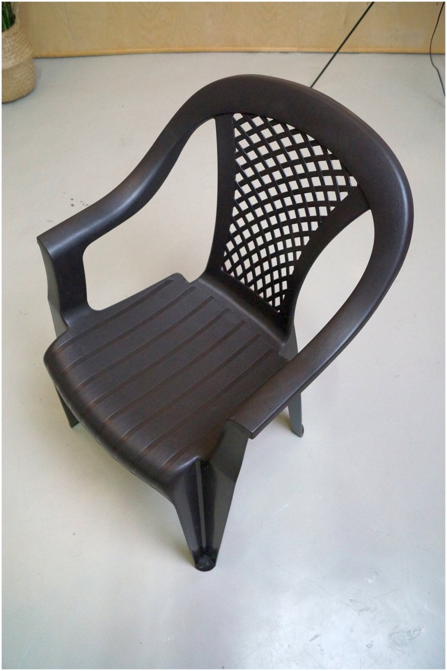 Пластиковое кресло Фабио