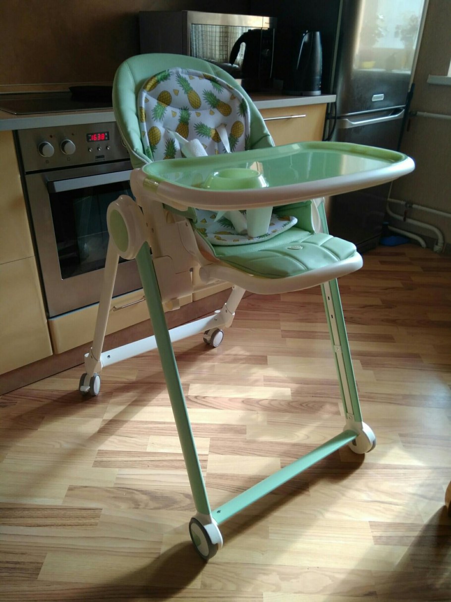 Стул для кормления HB