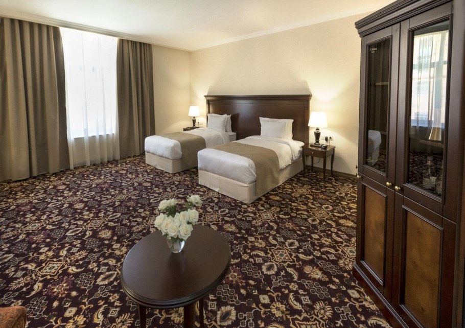 Ani Grand Hotel Ереван