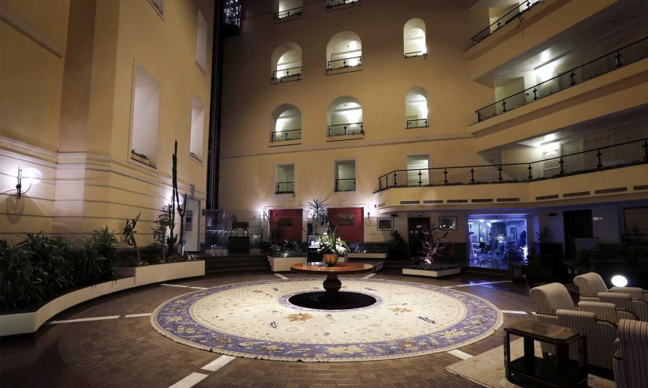 Гранд отель Ереван 5*