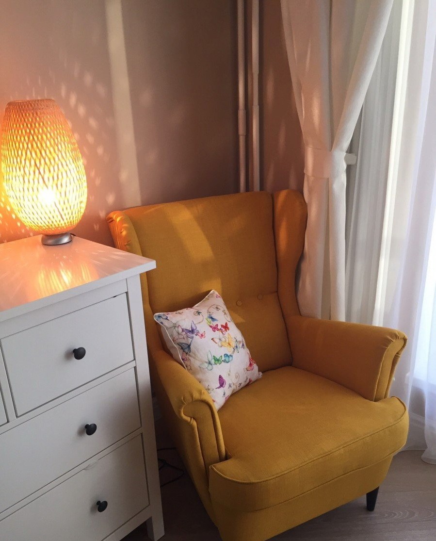 Кресло в спальню