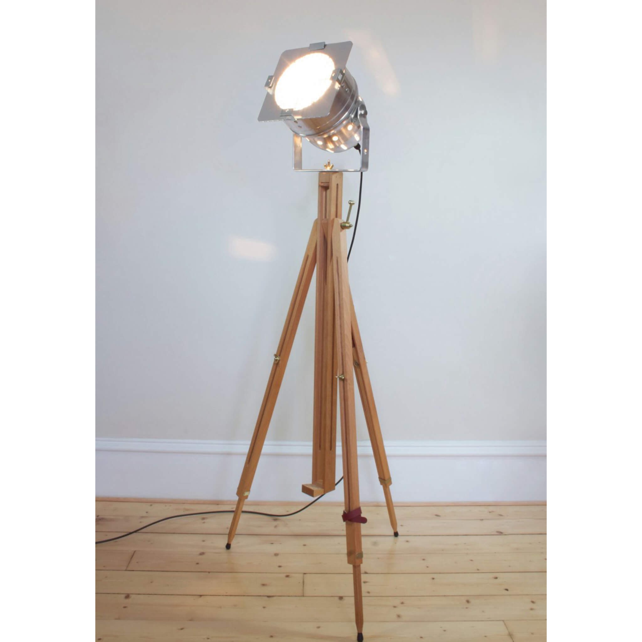 Торшер с 3 прожекторами (58 фото) - красивые картинки и HD фото