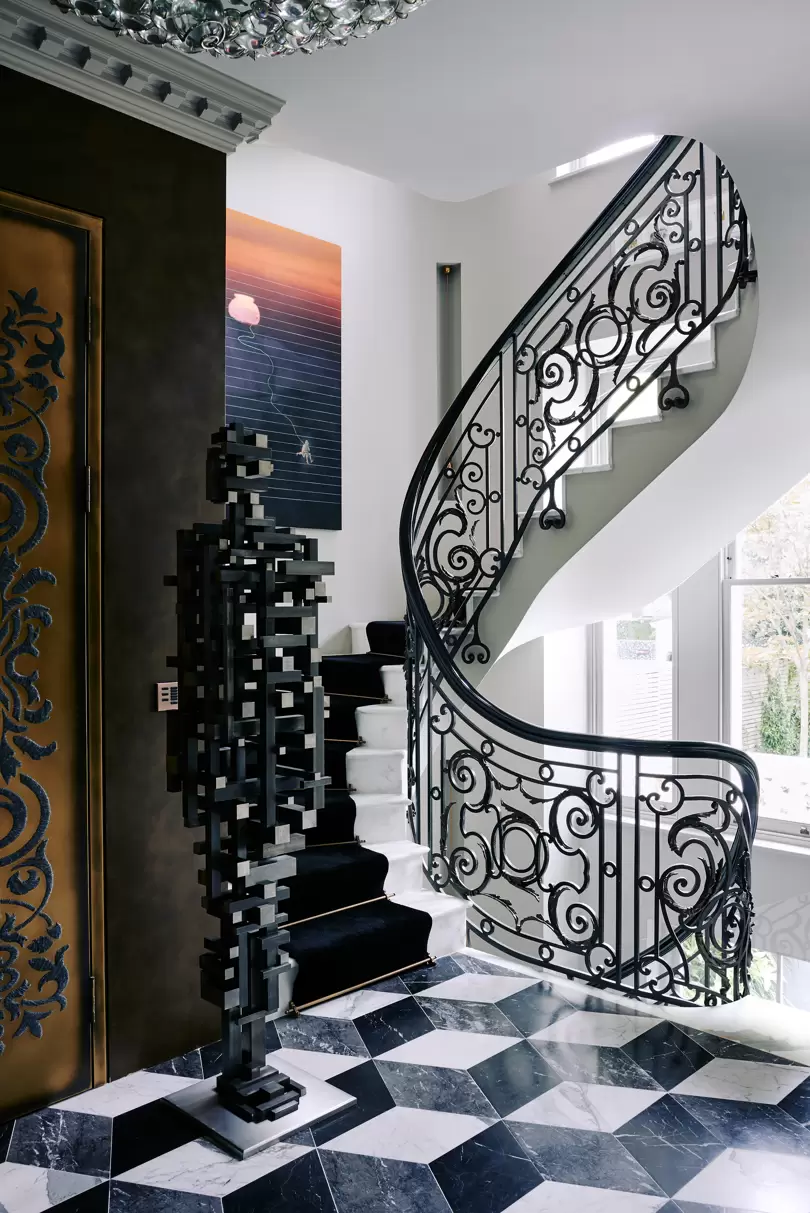 Кованые перила в стиле арт деко