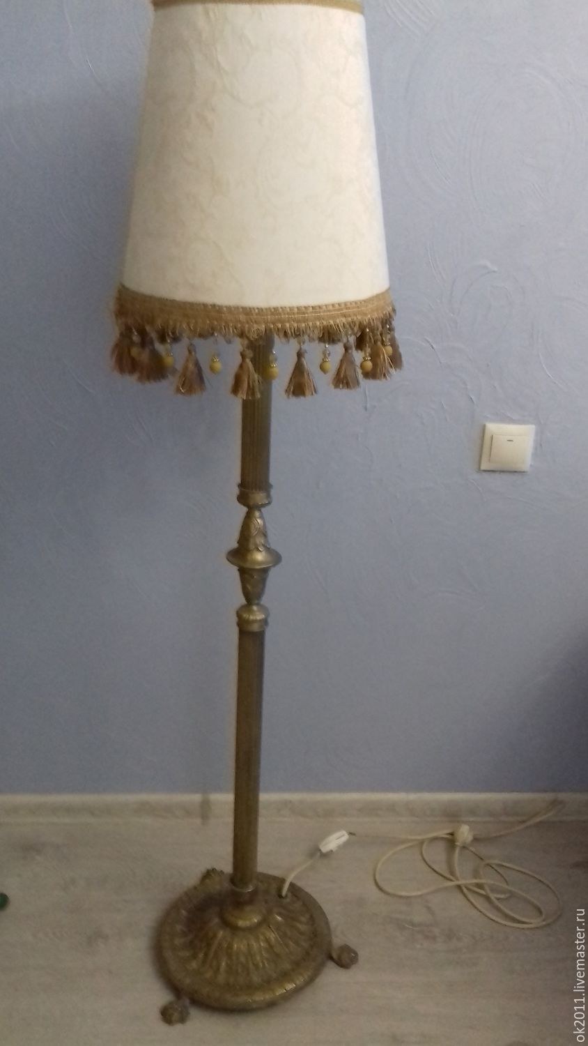 Старый торшер