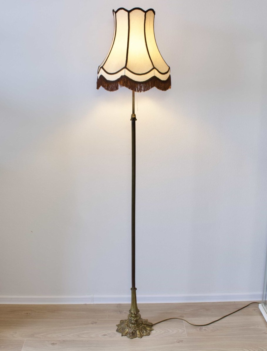 Антикварный торшер