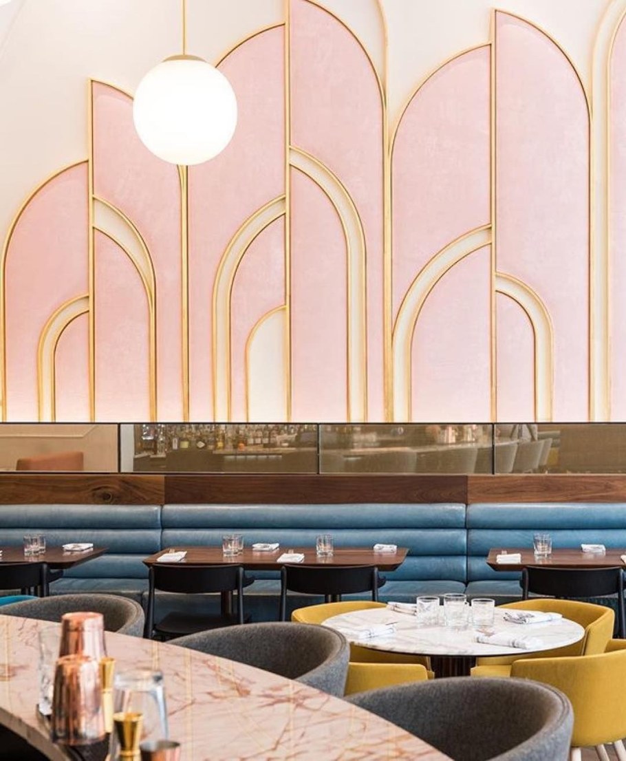 Интерьер кафе в стиле арт деко