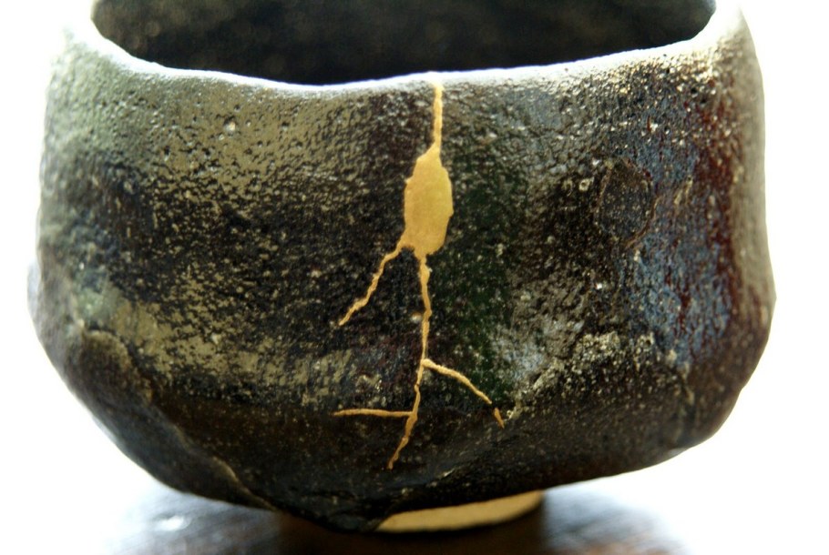 Кинцуги Золотая заплатка