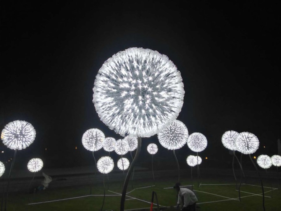 Светильники одуванчики уличные