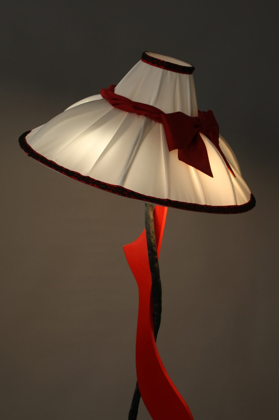 Необычные торшеры