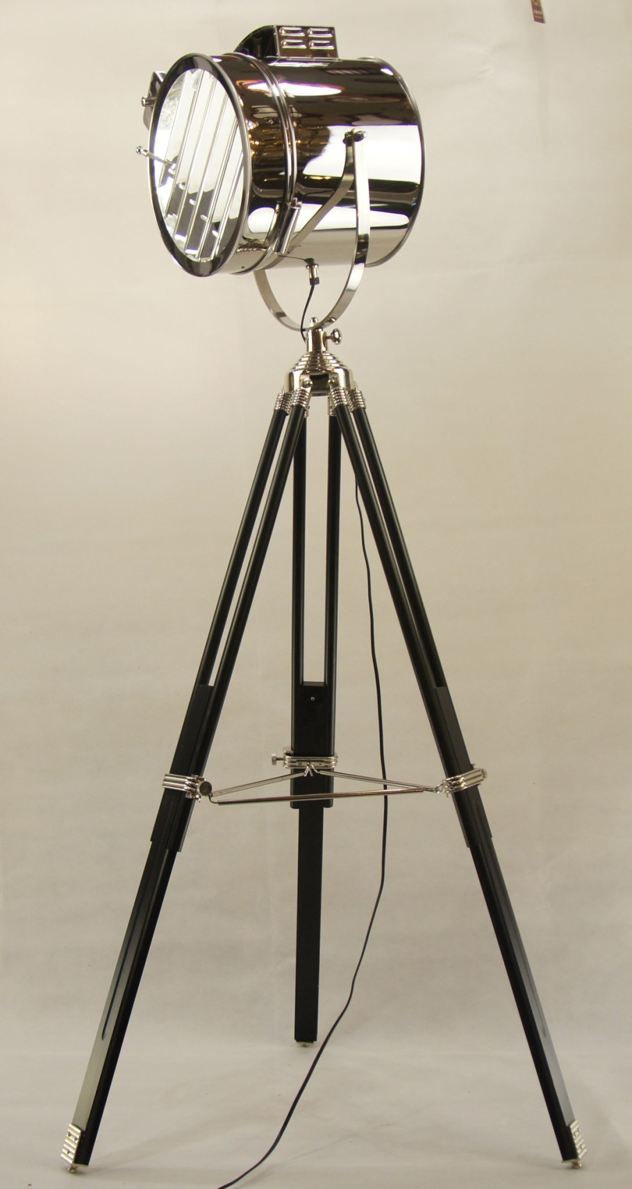 Eichholtz торшер на треноге