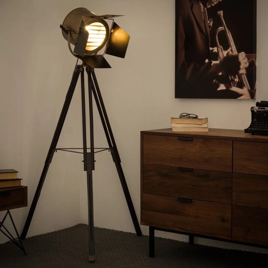 Торшер прожектор напольный