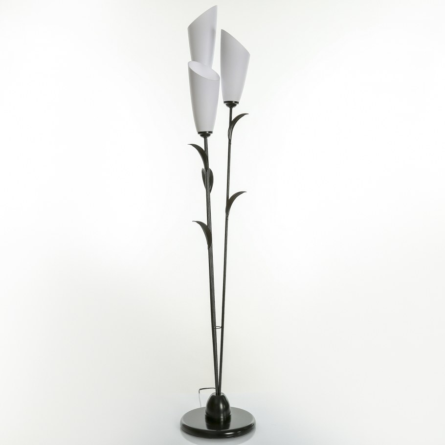 Торшер "лепесток" 3x15вт e27 белый 28х28х153 см.