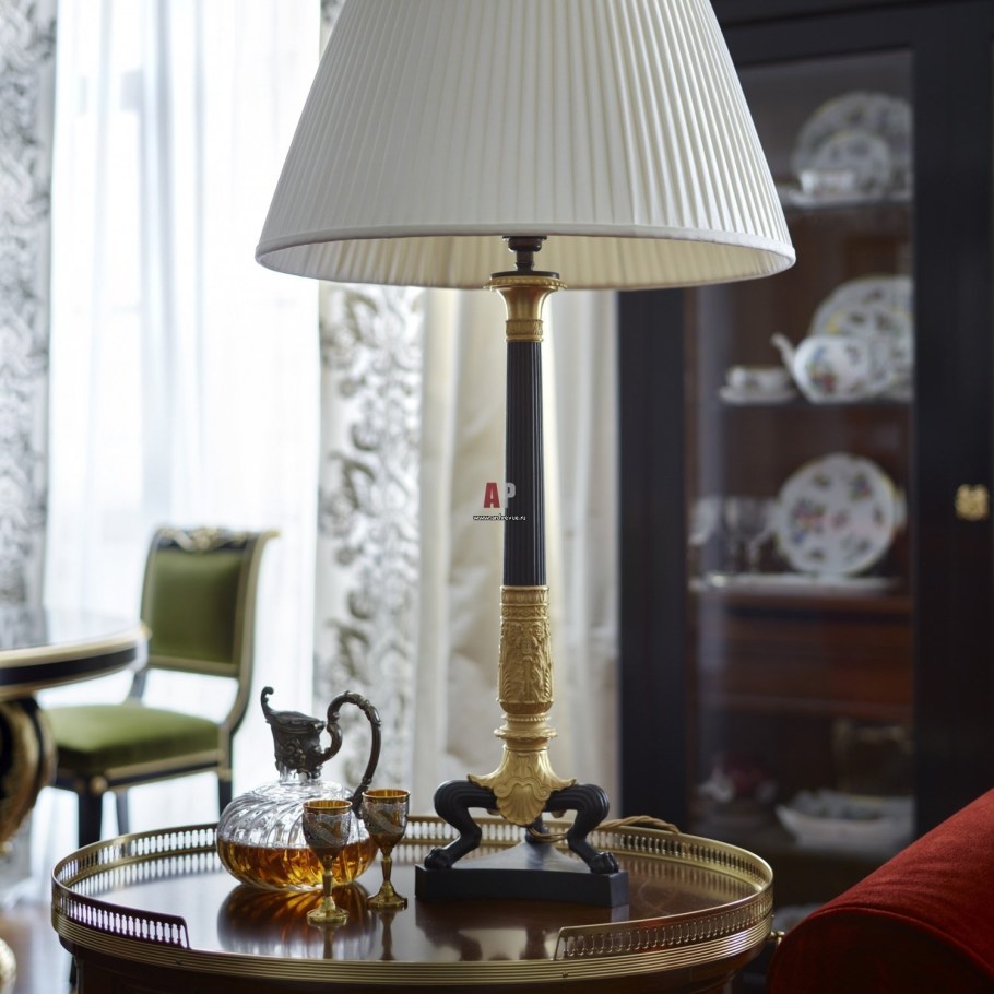 Настольные лампы для гостиной