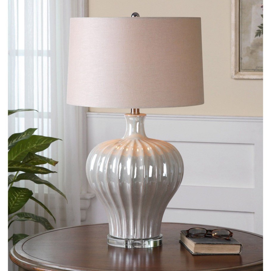 Настольная лампа Uttermost 26191