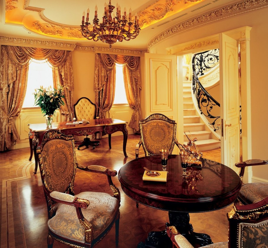 Гостиная в дворцовом стиле