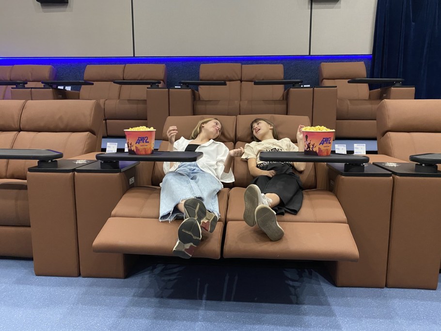 Вип зал Атриум кино Омск