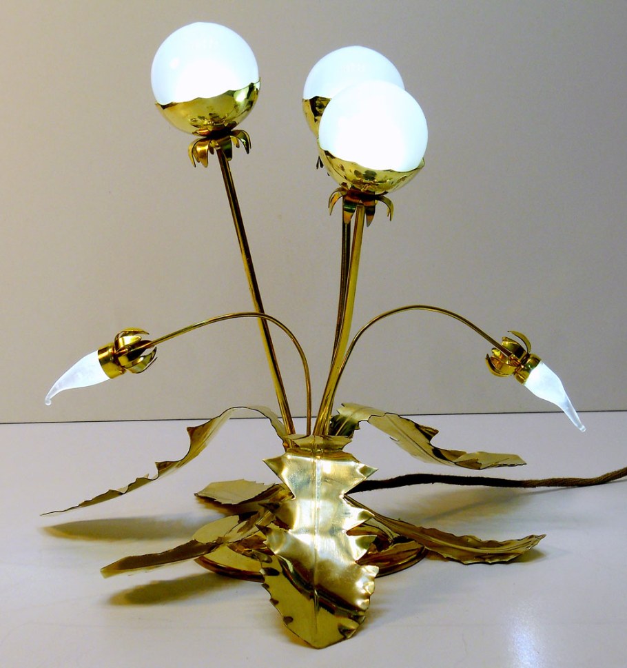 Бра в виде цветка