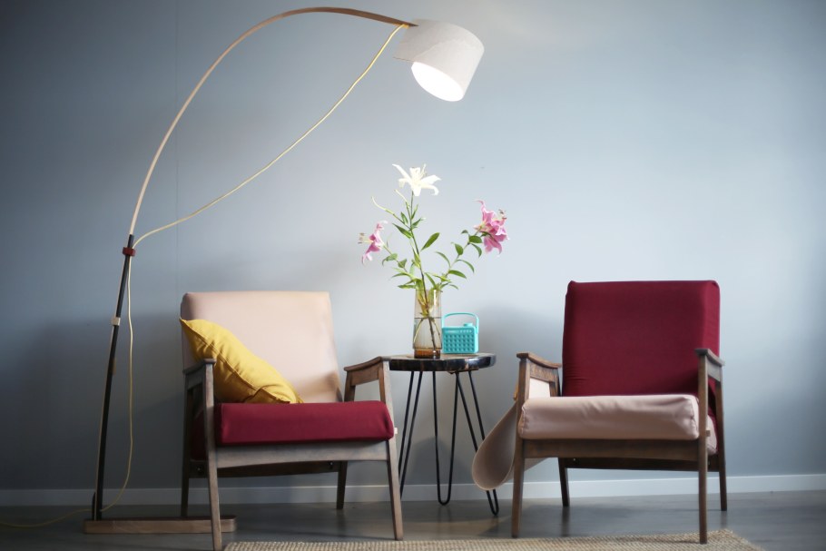 Кресло со светильником