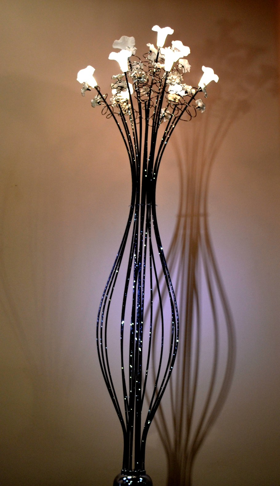 Красивые торшеры