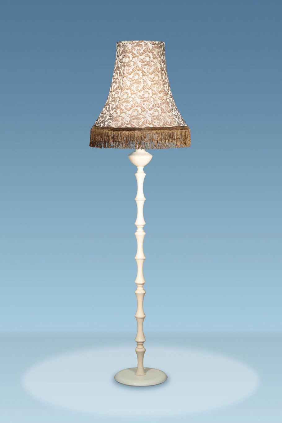 Люстра и торшер в комплекте