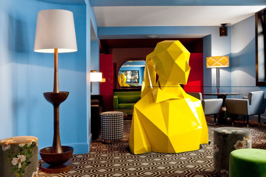 Индия Мадави дизайнер