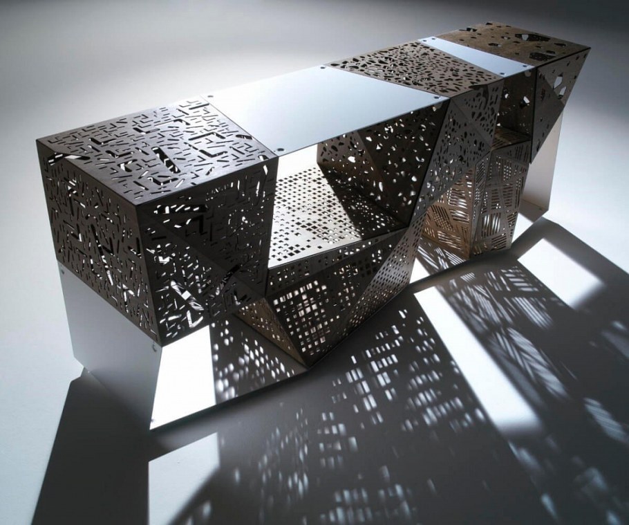 Horm Casamania Riddled Table