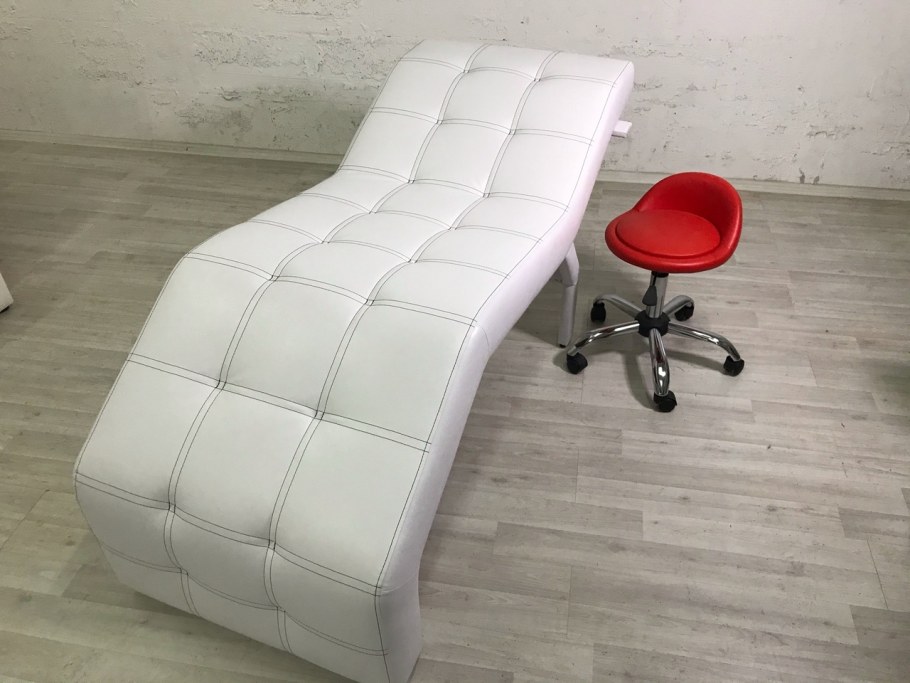 Анатомическая кушетка