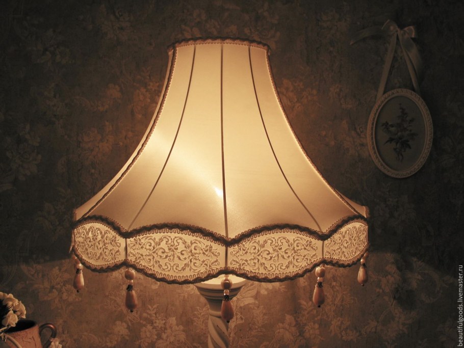 Светильник с абажуром 6001 Sneha