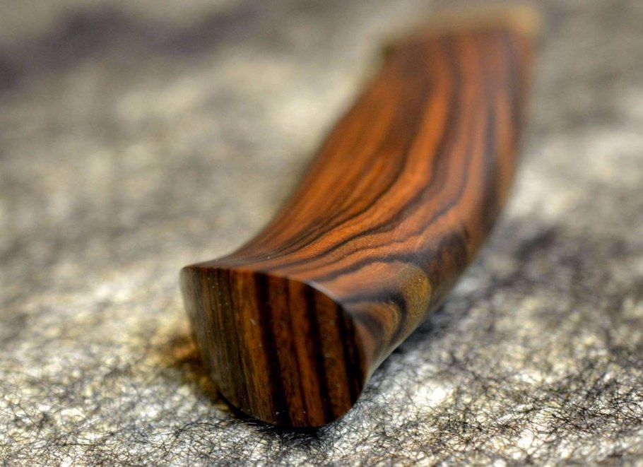 Эбен Макассар рукоять