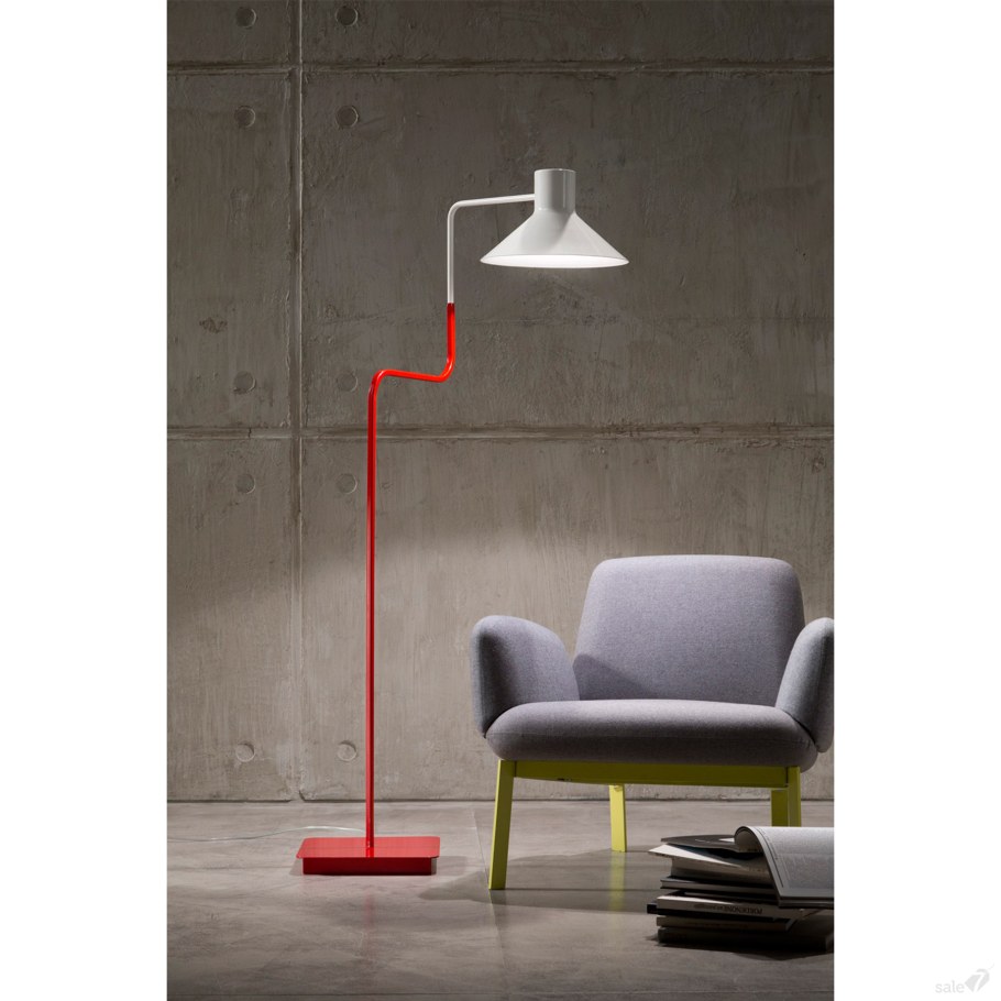 Напольный светильник с направленным светом