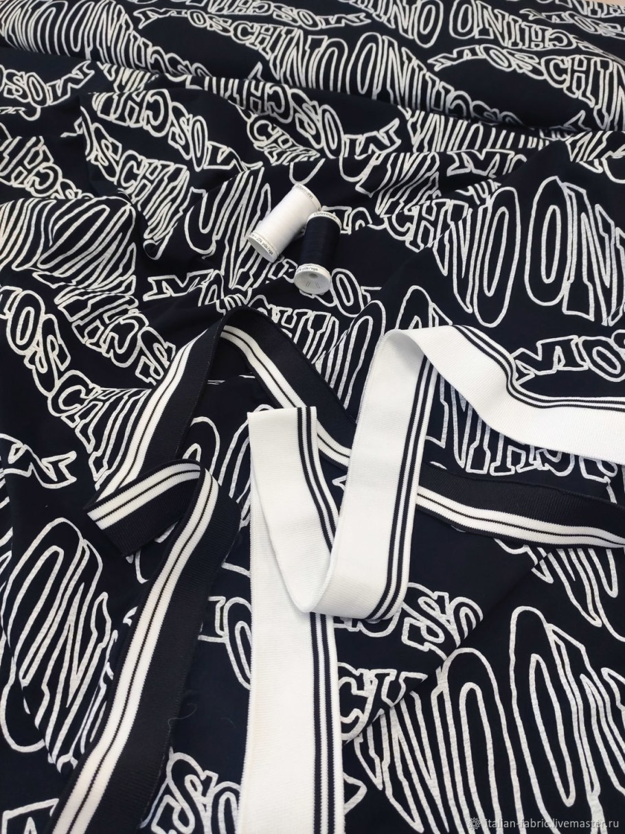 Узор Moschino обои