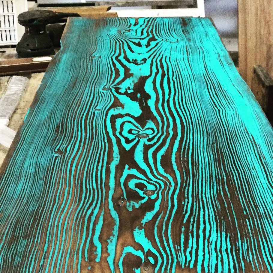 Браширование древесины