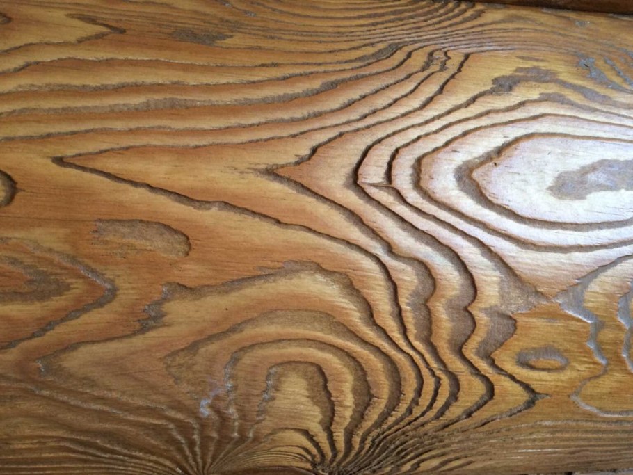 Брашировка бруса