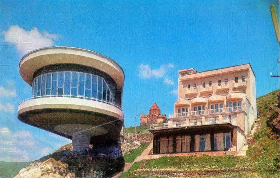 Дом писателей на озере Севан