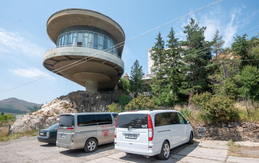 Дом писателей на озере Севан